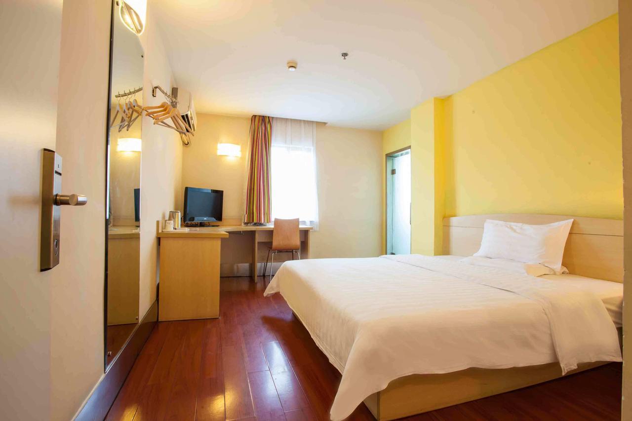7Days Inn Zhongshan Li He Square Exterior foto